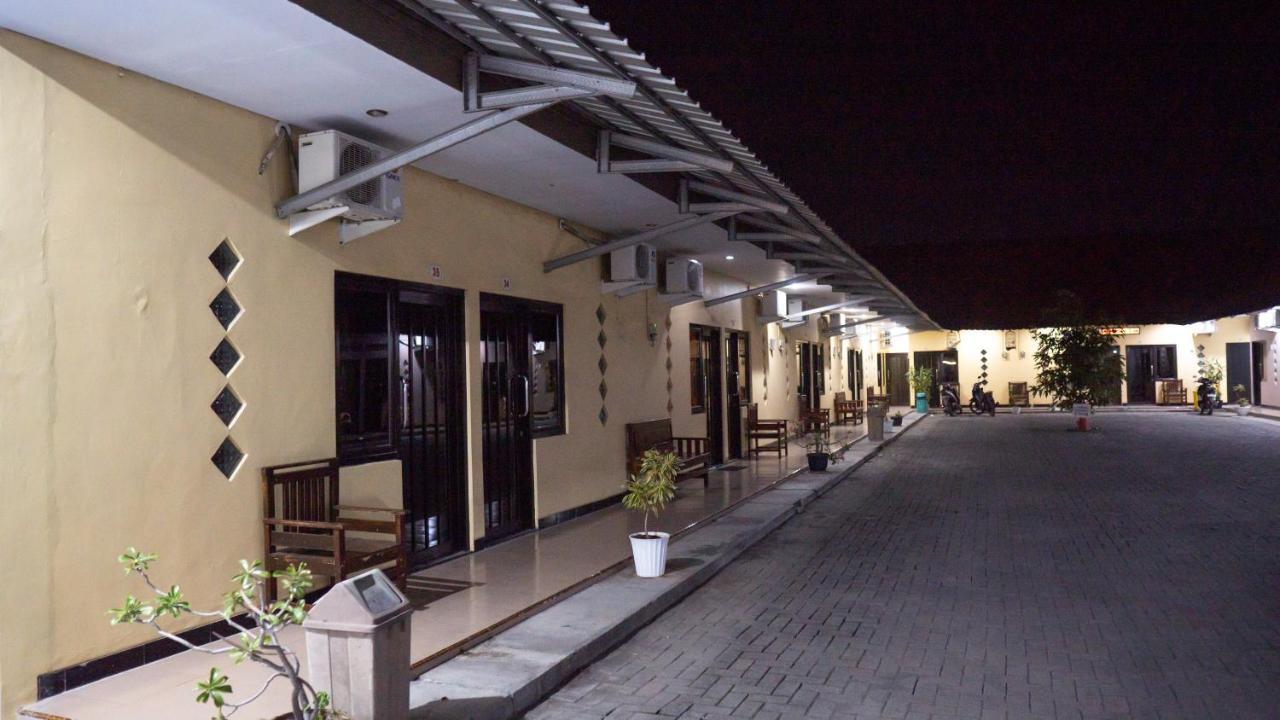 Sitiinggil Guest House Syariah Tegal  Exterior photo