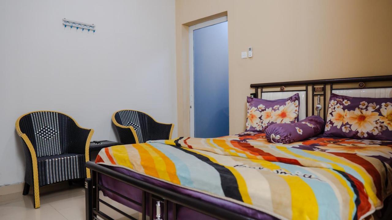 Sitiinggil Guest House Syariah Tegal  Exterior photo