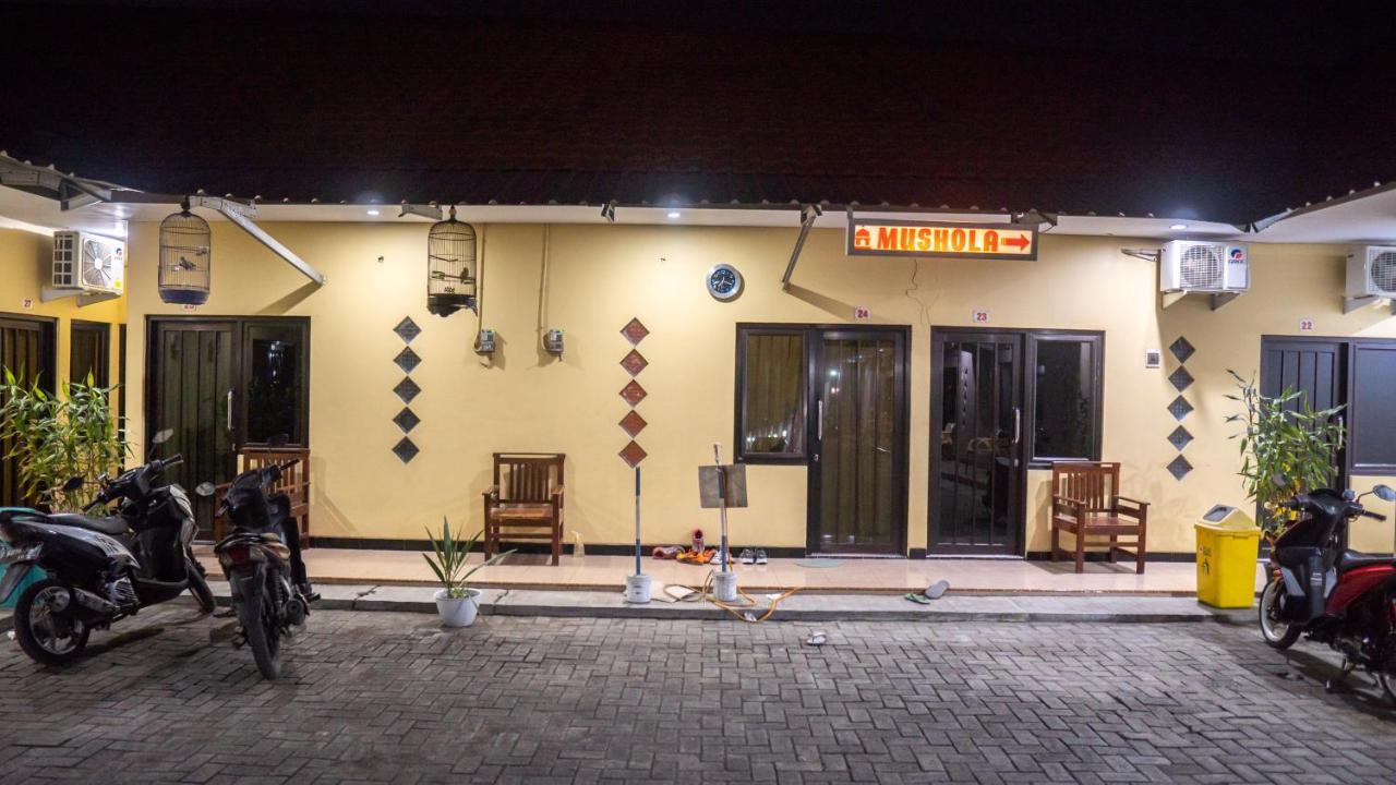 Sitiinggil Guest House Syariah Tegal  Exterior photo